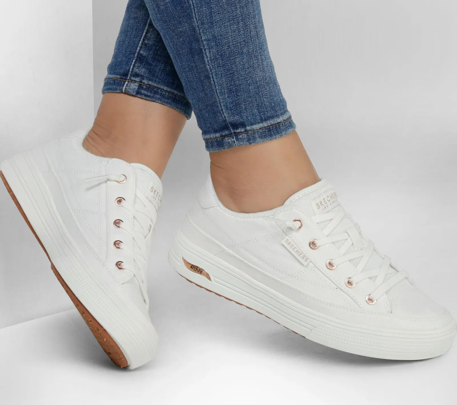 Canvas Shoes|Calçado Sem Atacadores-SKECHERS Arch Fit Arcade - Meet Ya There BRANCO
