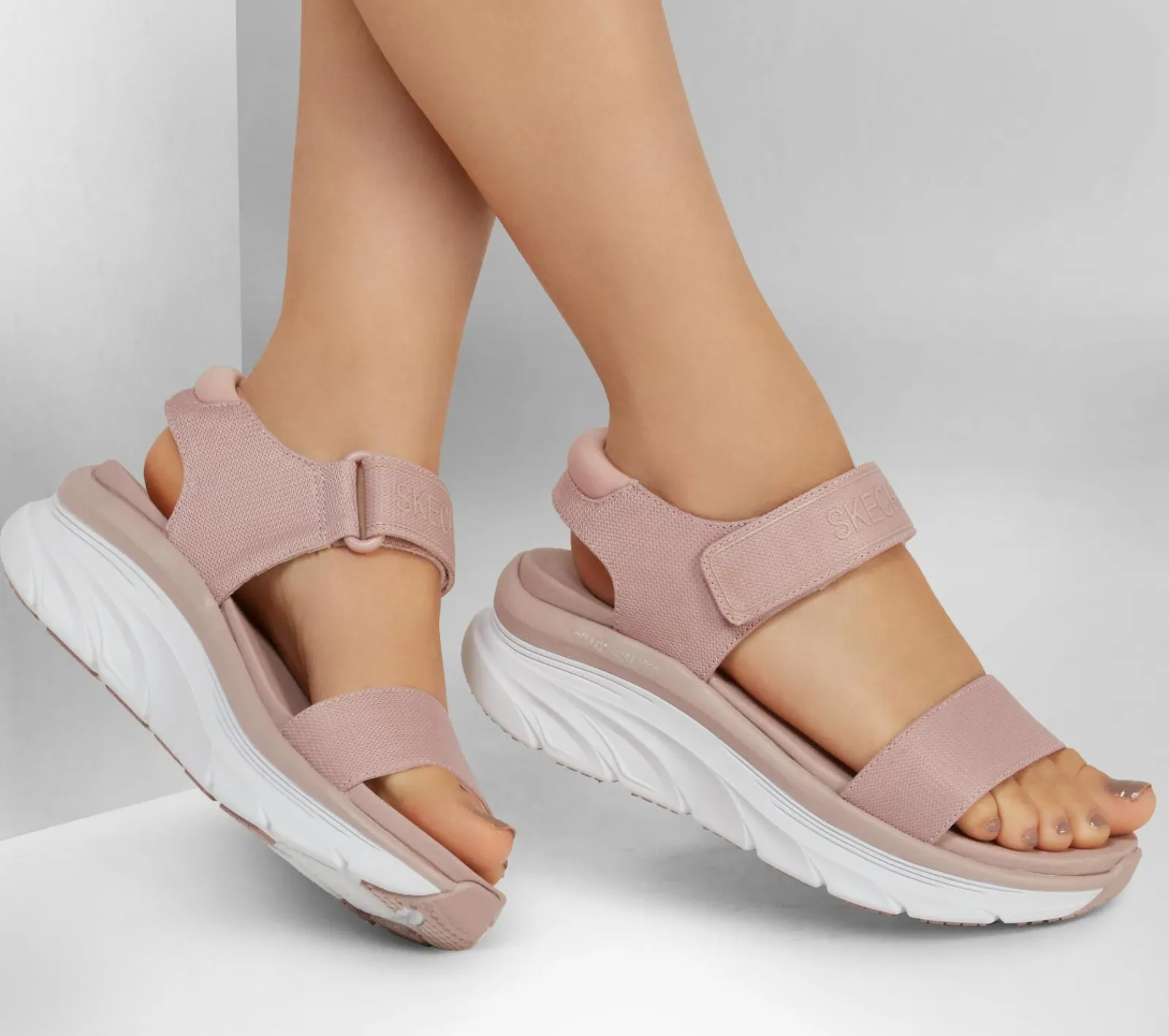 Sandálias-SKECHERS Relaxed Fit: D'Lux Walker - New Block BLUSH