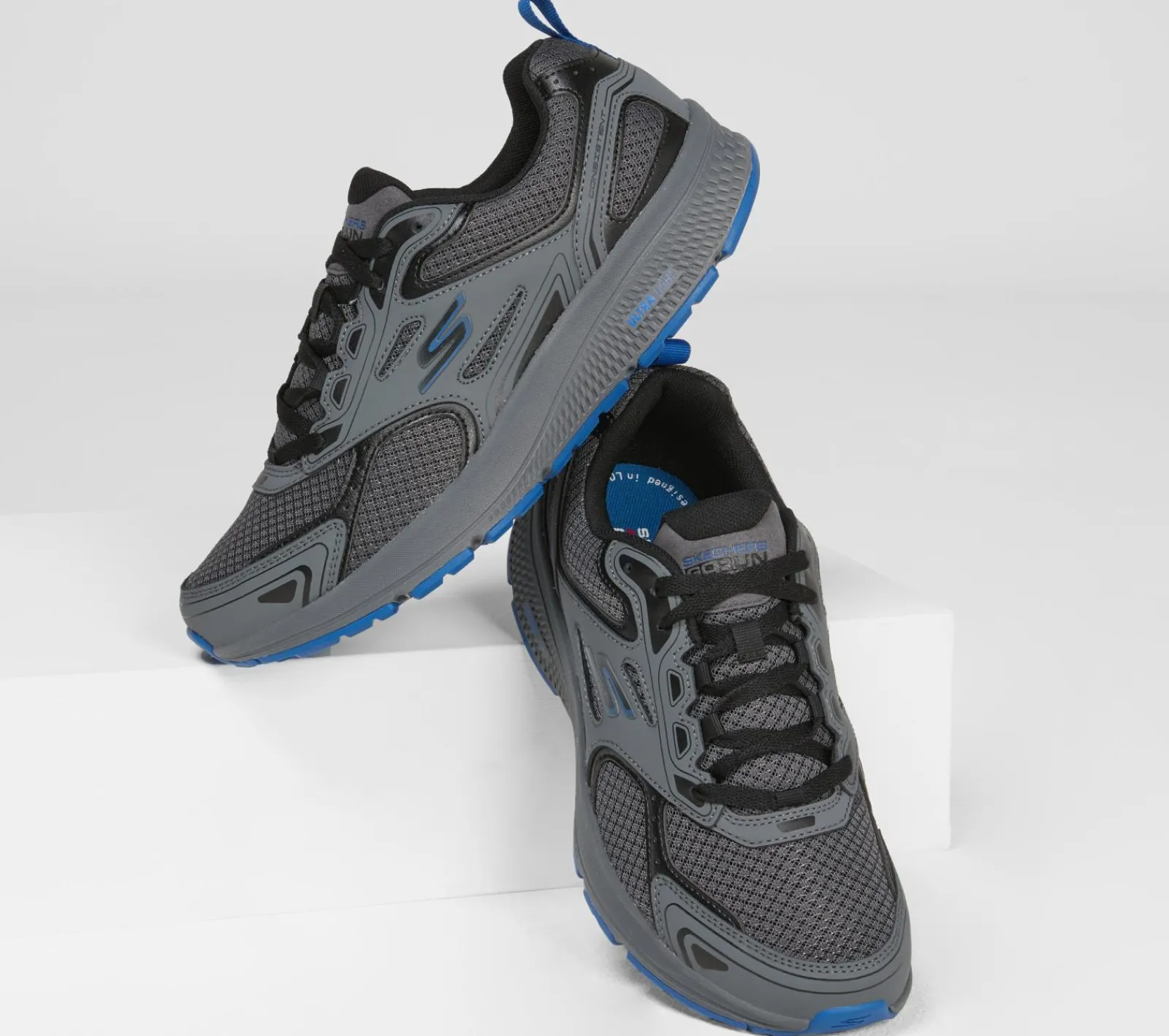 Sapatilhas-SKECHERS GOrun Consistent CARVÃO / AZUL
